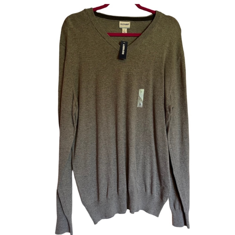 Old Navy | NWT v-neck sweater
